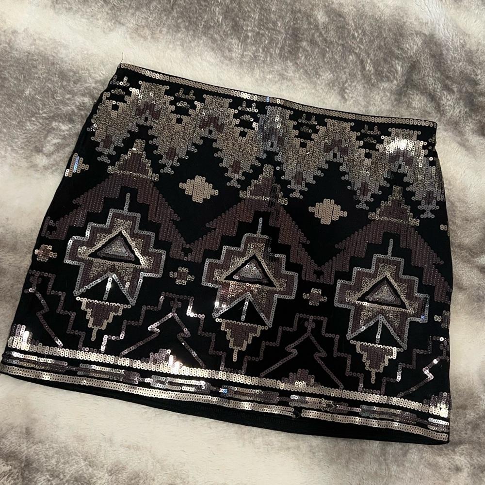 Express Sequence Mini Skirt, size small